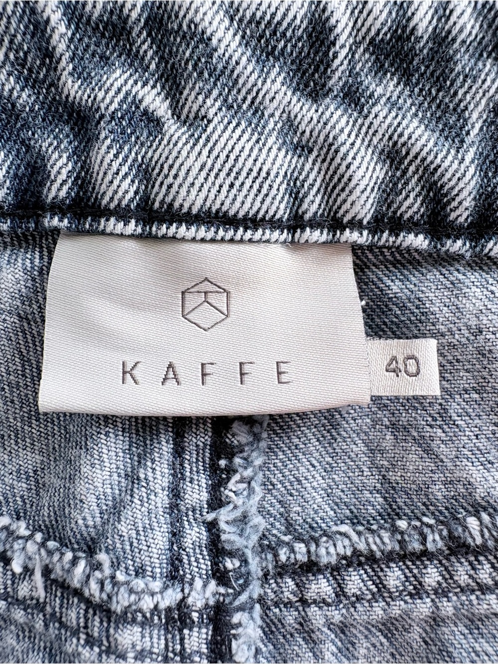 KAFFE High Rise Baggy Mom Jeans in Vtg Light Blue Acid Wash Cropped Sz 40 - Picture 7 of 8
